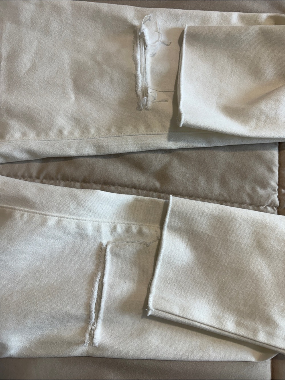 NWT INC Denim White Mid Rise Skinny Jeans Curvy 10/30 Distressed Knee - Picture 3 of 12